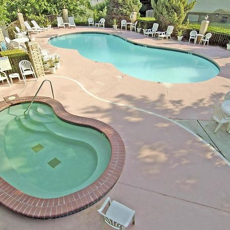 גרין ריבר River Terrace Inn מתקנים תמונה