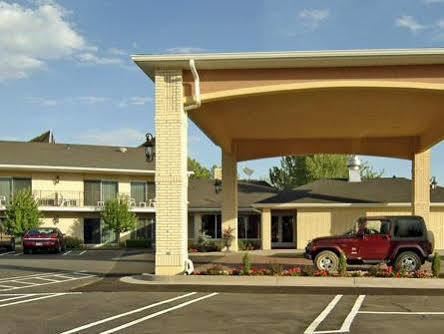 גרין ריבר River Terrace Inn מראה חיצוני תמונה