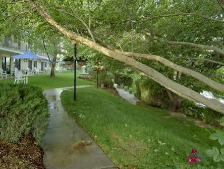 גרין ריבר River Terrace Inn מראה חיצוני תמונה